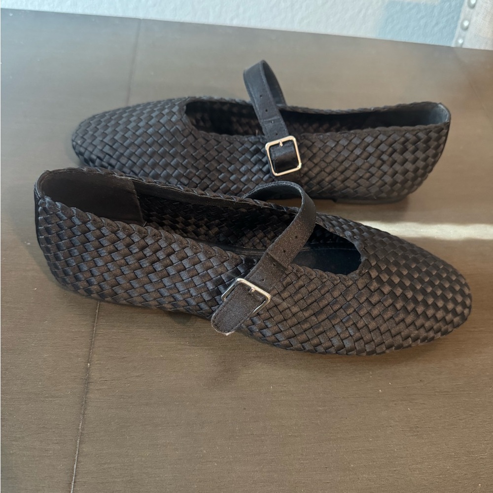 Steve Madden Black Dreaming Flats